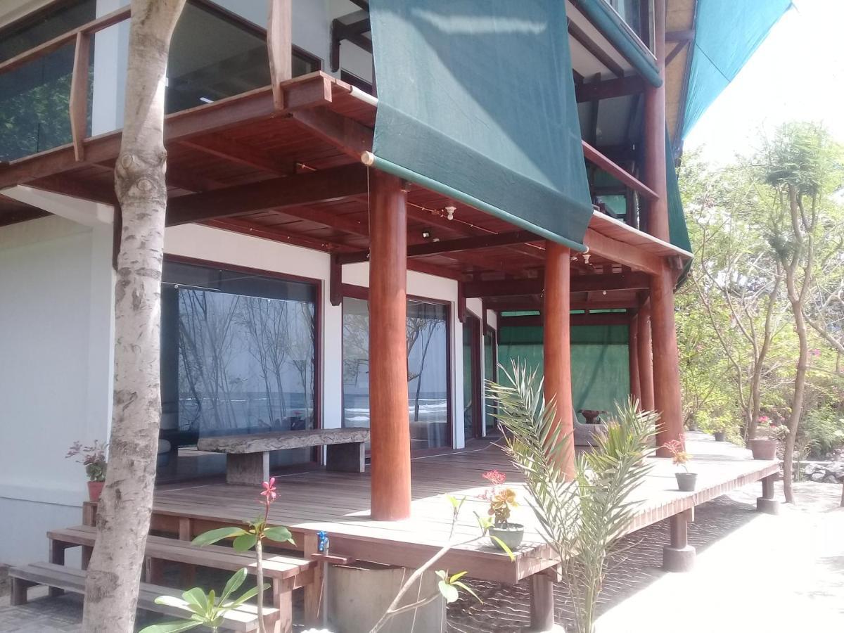 Castaway Surf Retreat 1 Hotel Sekongkang Екстериор снимка