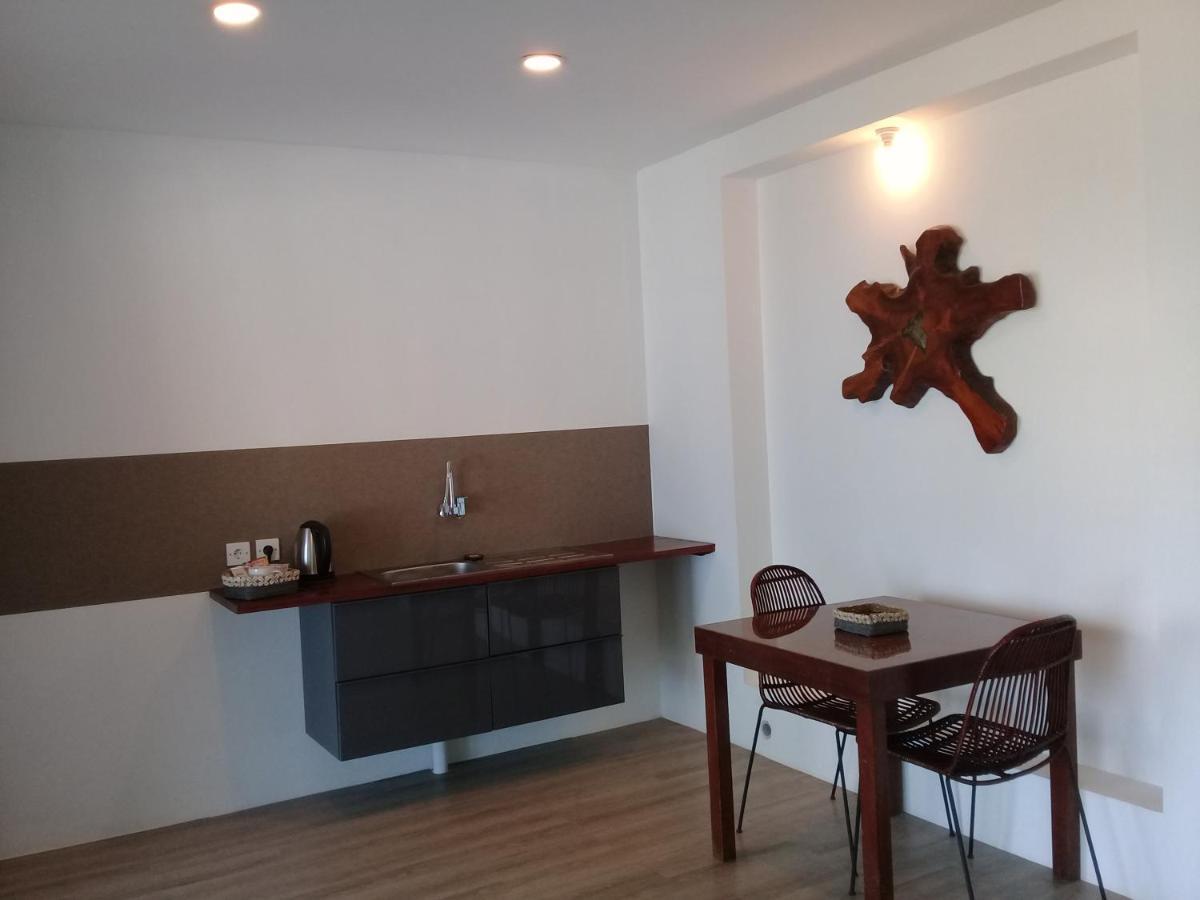Castaway Surf Retreat 1 Hotel Sekongkang Екстериор снимка